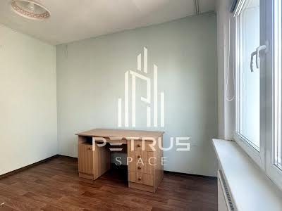 квартира по адресу Бориса Гмыри ул., 16а