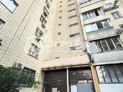 квартира за адресою Драгоманова вул., 5