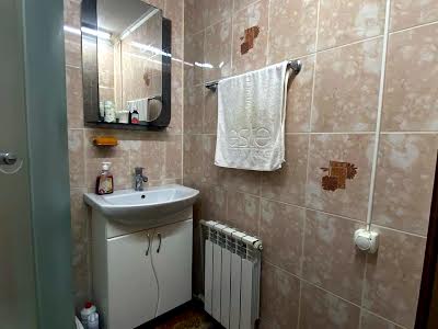 квартира за адресою Лазурна вул., 30б