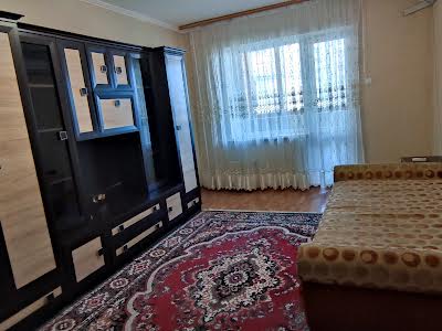 квартира за адресою Братства Тарасівців вул. (Декабристів), 10