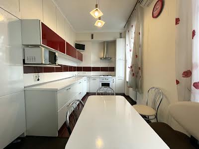 квартира за адресою Антоновича вул. (Горького), 48