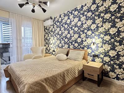 квартира по адресу Амосова ул., 4