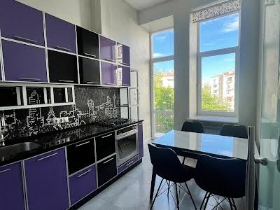 квартира по адресу Круглоуниверситетская ул., 14