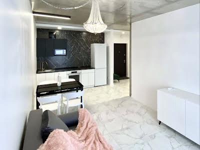 квартира за адресою Дніпровська набережна вул., 20