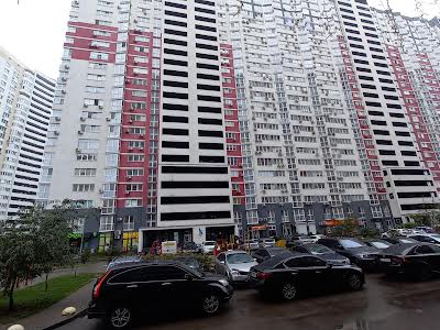 квартира за адресою Драгоманова вул., 2