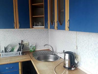 квартира за адресою Сулеймана Стальського вул., 6