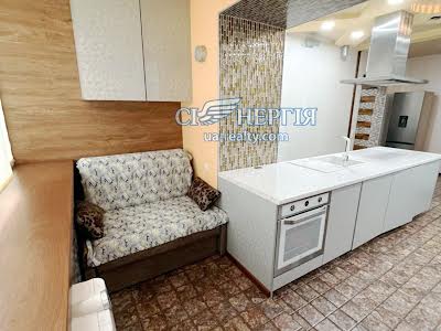 квартира за адресою Вишняківська вул., 9