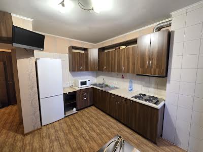 квартира за адресою Осіння вул., 33