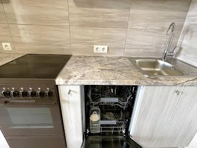 квартира за адресою Драгоманова вул., 44а