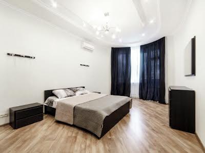 квартира за адресою Французький бульв., 22
