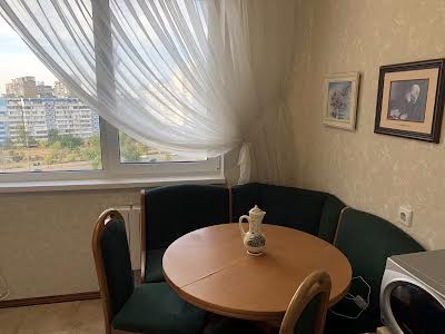квартира по адресу Червоной Калины просп. (Владимира Маяковского), 8-Б