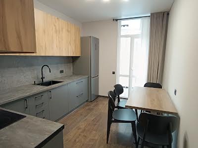 квартира за адресою Миколи Гулака вул., 4