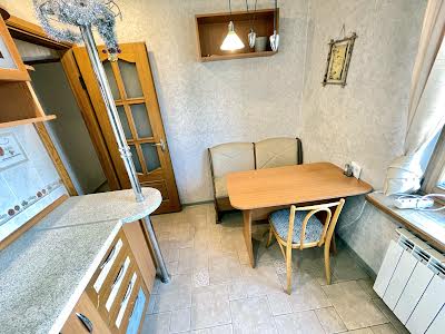 квартира за адресою Йорданська вул. (Лайоша Гавро), 11д