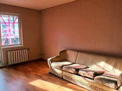 квартира за адресою Драгоманова, 1Е