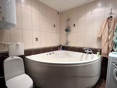 квартира за адресою Набережно-Хрещатицька вул., 35а