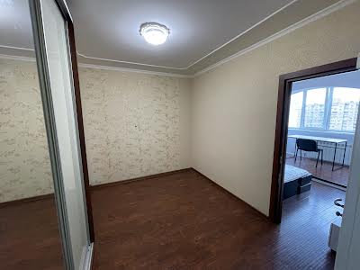 квартира за адресою Ревуцького вул., 44