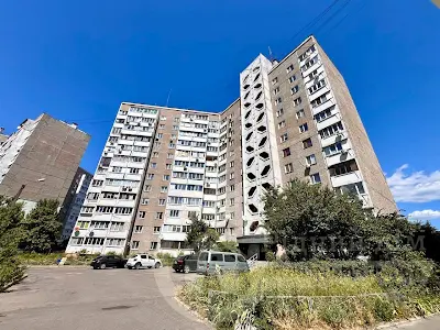 квартира за адресою Соснова вул., 8