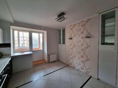квартира за адресою Гвардейцев Широнинцев, 29А
