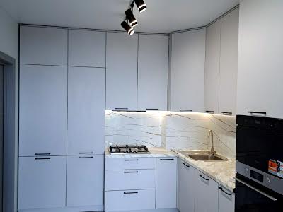 квартира по адресу Роксоланы ул., 1