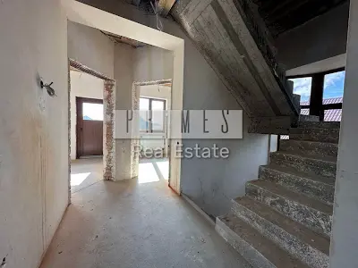 будинок за адресою 206-та Садова вул., 10