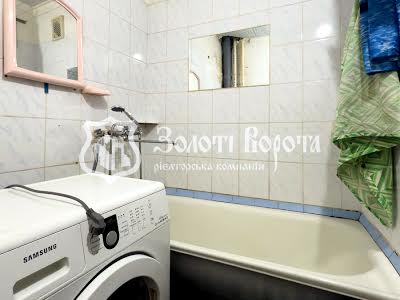 квартира за адресою Симиренка вул., 18а