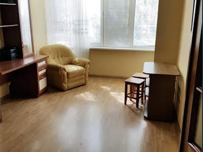 квартира за адресою Романа Ратушного вул. (Волгоградська), 37