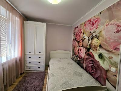 квартира за адресою Космонавтів вул., 104а