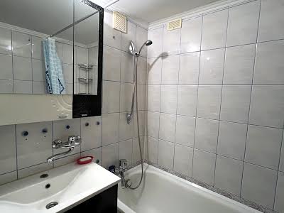 квартира за адресою Садова, 9