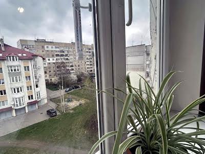 квартира за адресою Івана Величковського вул., 50