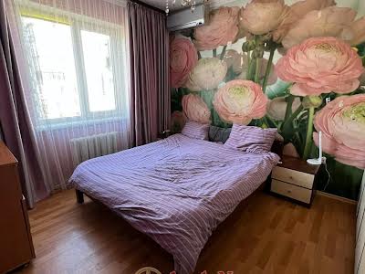 квартира за адресою Владислава Бувалкіна вул. (Бочарова Генерала), 46