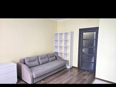 квартира за адресою Сім'ї Кульженків вул. (Петра Дегтяренка), 37