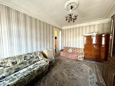 квартира по адресу Средняя ул., 11