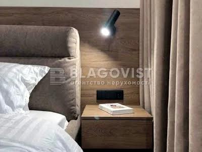 квартира по адресу Олександра Олеся ул., 7