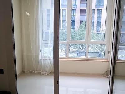 квартира за адресою Салютна вул., 2к18