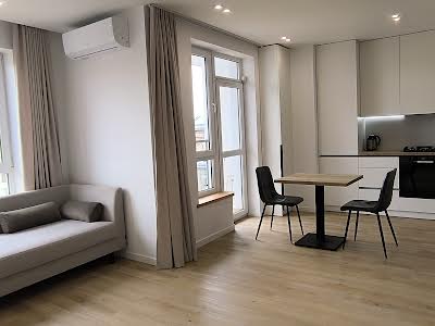 квартира за адресою Пекарська вул., 30