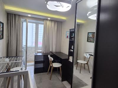 квартира за адресою Соломії Крушельницької вул., 73