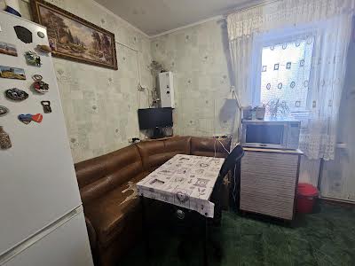 квартира за адресою Щаслива вул., 5