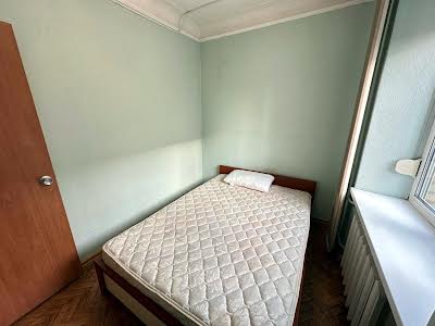 квартира по адресу Леси Украинки бульв., 15