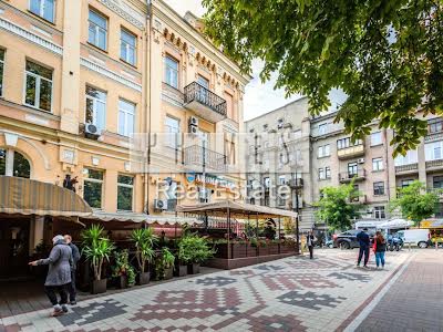 квартира за адресою Лисенка вул., 1