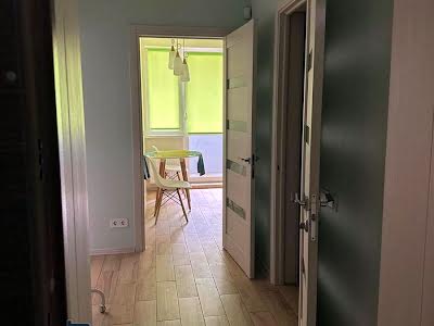 квартира за адресою Домобудівельна вул., 13