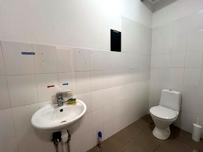 комерційна за адресою Юності вул., 120