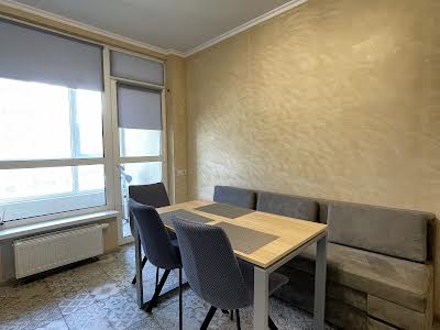 квартира за адресою Родини Крістерів вул., 20
