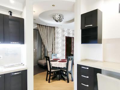 квартира за адресою Регенераторна вул., 4