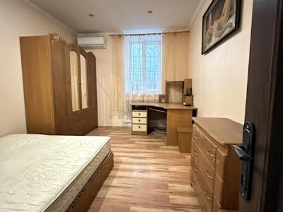 квартира за адресою Одеса, Пантелеймонівська вул., 12