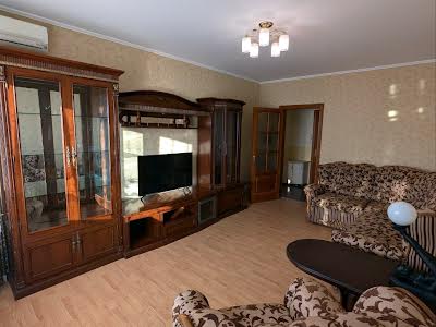 квартира за адресою Федора Ернста вул., 2