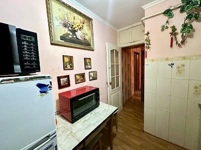 квартира за адресою Василя Нікітіна вул., 23