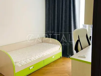 квартира за адресою Регенераторна вул., 4