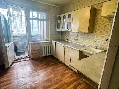 квартира по адресу Славы бульв., 12