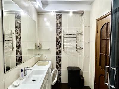 квартира за адресою Урлівська вул., 23а