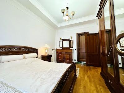 квартира за адресою Шовковична вул., 23